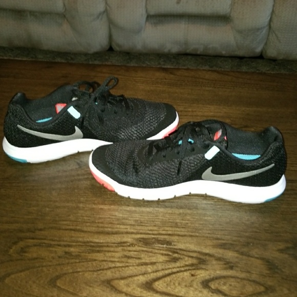 BNIB Nike Flex Experience Run 6 - Picture 8 of 8